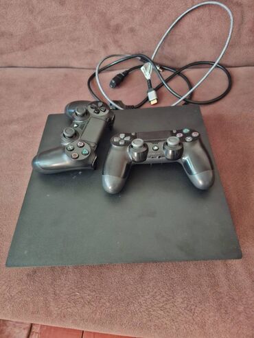 playstation 3 işlenmiş: PS-4 PRO. Almaniyadan gəlib . Çox az işlənib