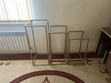 стол раскладной деревянный: Выстовочный стенд, Металл