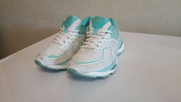 крос асикс: Кроссовки, 39.5, Asics, Б/у, цвет - Белый, Самовывоз