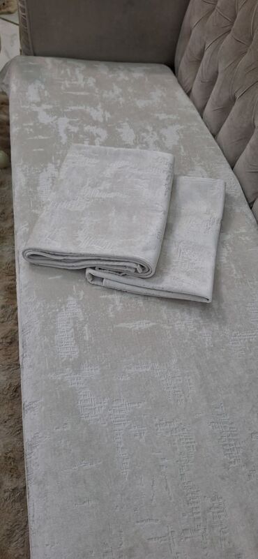 Prekrivači za nameštaj: Plisani flekeri
Dimenzije-80*80;80*150;80*200
Cena 4200 din — 8