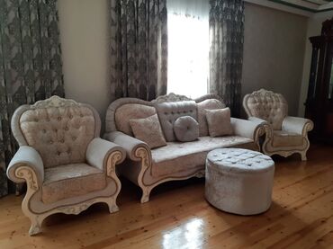 islenmis divan kreslolar: Б/у, Классический диван, 2 кресла, Без подьемного механизма, Нераскладной