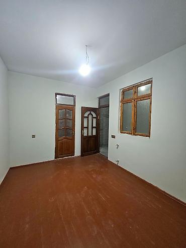 Kirayə evlər: 🏡 QARA QARAYEV METROSUNA YAXIN HƏYƏT EVİ KİRAYƏ VERİLİR 📍 Qara — 3