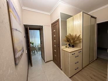 Продажа квартир: 1 комната, 38 м², 105 серия, 5 этаж, Дизайнерский ремонт — 7