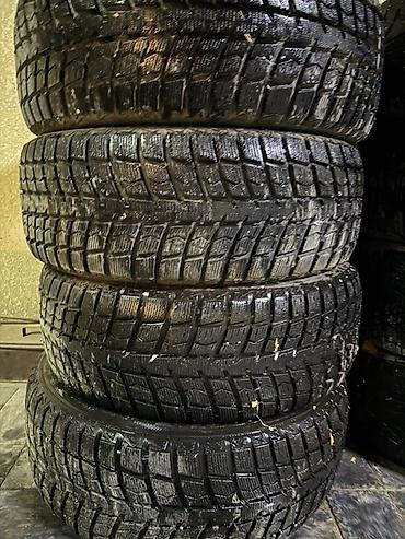 шины грузовых: Комплект зимних шин 275/55 R20. Шины с направленным протектором — 1
