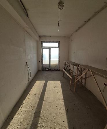 Uzunmüddətli kirayə mənzillər: Təsvir: - Geniş və işıqlı mənzil/obyekt üçün açıq planlı sahə. Böyük — 3