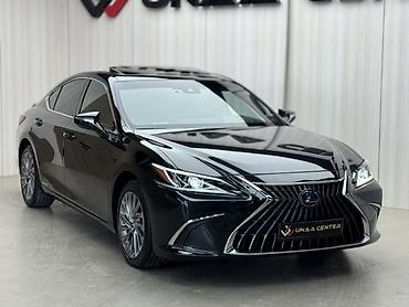 Lexus ES: 2021 г., 2.5 л, Гибрид, Седан