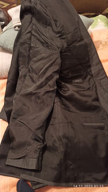 Другая мужская одежда: Продаю пиджак. 54р б/у . очень хорошем состоянии ! ( один раз носили) — 12