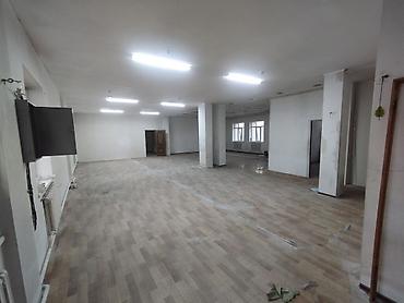 Коммерческая недвижимость: Сдаётся просторное нежилое помещение. 220 м2. Район Жибек — 2