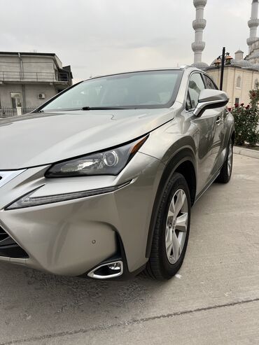 продаю тойоту: Lexus NX: 2017 г., 2 л, Вариатор, Бензин, Кроссовер