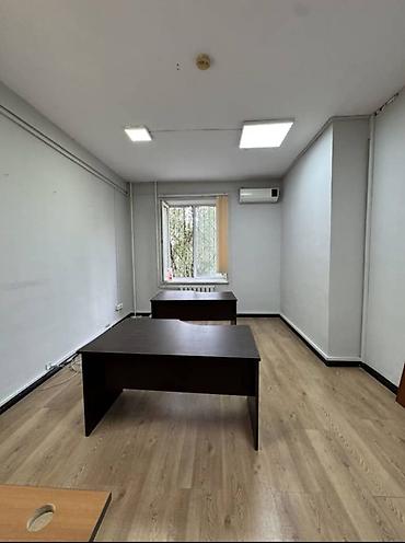 Аренда офисов: Сдаю Офис целиком: 800 м², В административном здании, С ремонтом, Первая линия, С отдельным входом, С отдельным санузлом — 10