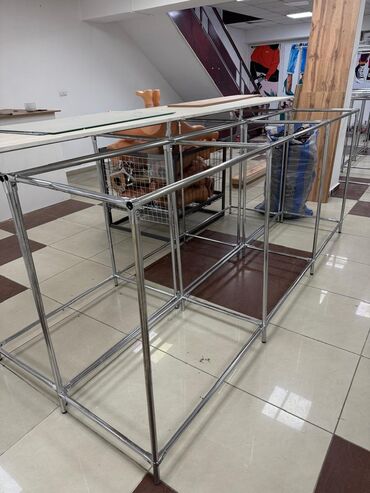 Стеллажи: Островные каркасы/чтилажи/столы для выкладки товара из хромированной — 7