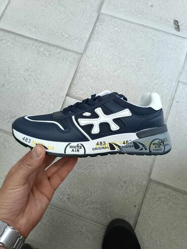 Women's Sneakers and athletic shoes: 45 — 8