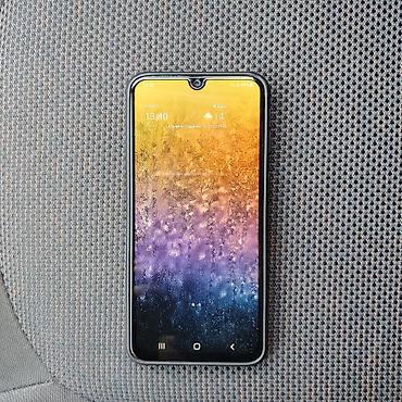 galaxy a30: Samsung Galaxy A40, rəng - Qara, Barmaq izi — 1