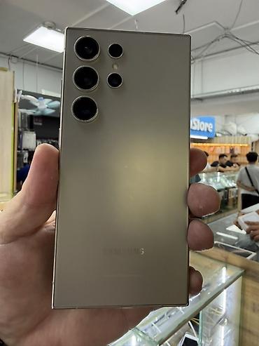 ультра 24 самсунг: Samsung Galaxy S24 Ultra (модель SM‑S928N), цвет бежевый/золотистый — 1
