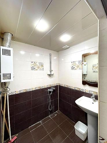2 ci: İcarəyə verilir 2 otaqlı köhnə tikili 65 m², Neftçilər m. 590 AZN/ay — 5