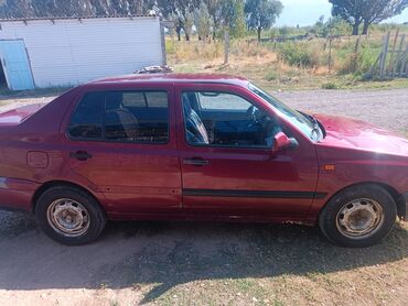 машина смитта: Volkswagen Vento: 1994 г., 1.8 л, Механика, Бензин, Седан