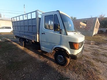 Коммерческий транспорт: Легкий грузовик, Mercedes-Benz, Стандарт, 2 т, Б/у — 3