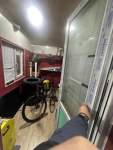 Qaraj satılır: 120 kv (96kv) 8 ci mikrorayon Obyekt tam şəaritli hazırda icarədə — 8