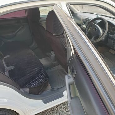 Honda: Honda Civic: 2004 г., 1.5 л, Автомат, Бензин, Седан — 14