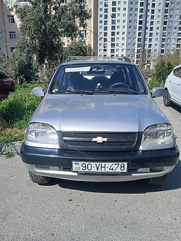 niva diskler: Chevrolet Niva 4x4 SUV - Gövdə: 5 qapılı, kuzovda plastik qoruyucu — 4