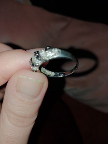 srebrni prsten: Srebrni prsten
