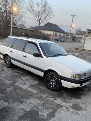 голв 3: Volkswagen Passat: 1988 г., 1.8 л, Механика, Бензин, Универсал