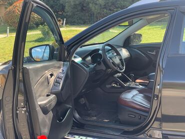 Hyundai: Hyundai ix35: 2.4 l | 2010 il Krossover — 19