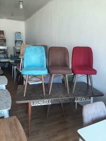 Masa və oturacaq dəstləri: Mətbəx üçün, Yeni, Açılan, Dördbucaq masa, 4 stul — 16