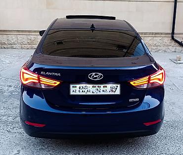spoiler elantra 2017: Hyundai Elantra sedan – tünd mavi rəng, aerodinamik kuzov və xrom — 6