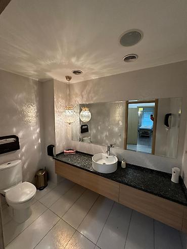 Продажа офисов: Продажа офисов 202 м², С ремонтом, Многоэтажное здание, 1 этаж — 8