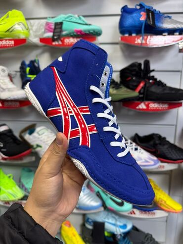 шапочку и очки для плавания: Тайгер Борцовки Асикс Тайгер борцовка, Asics Tiger борцовки детские