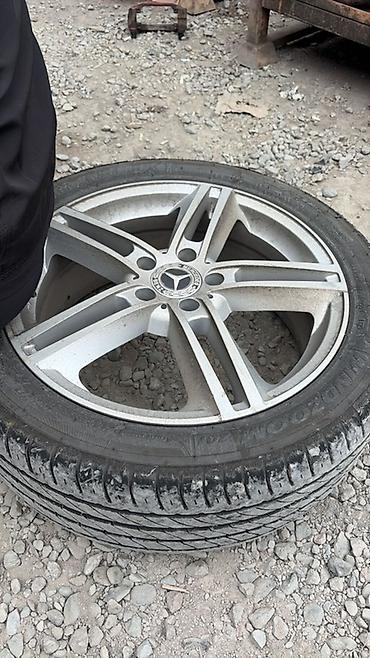 Комплект колес Mercedes: легкосплавные диски с шинами. - Диски