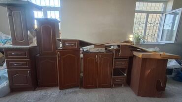 Bağ divan və kreslo dəstləri: Salam Sokulub hazirdir 200azn uzerinde qaz peci 2gozlu moyka ve