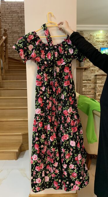 женские вечерние туфли: 1 defe geyinilib. Yenidir. 80 manata alinib