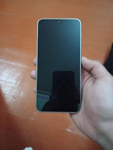 телефон fly fs521 power plus 1: Samsung Galaxy A17, цвет - Серебристый, Отпечаток пальца — 1