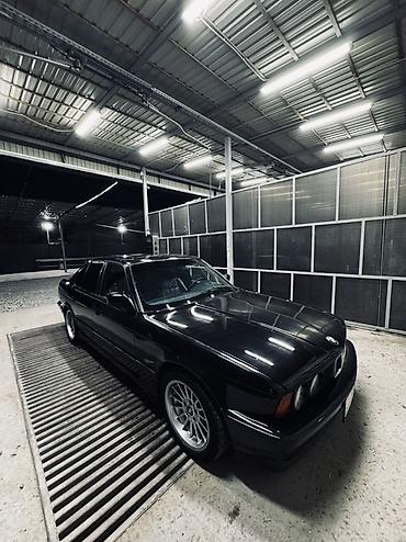 lada 2105: BMW 5 series: 1989 г., 2.5 л, Механика, Бензин, Седан — 6