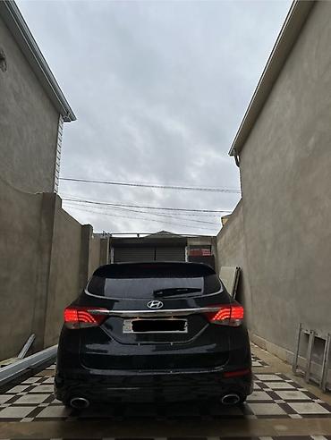 kıa: Hyundai i40: 1.7 l | 2012 il Universal — 10
