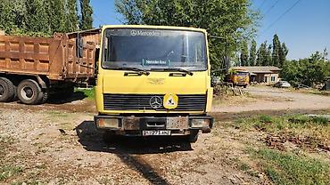 чизельные плуги: Поливомоечная/водовозная машина на базе грузовика Mercedes-Benz — 4