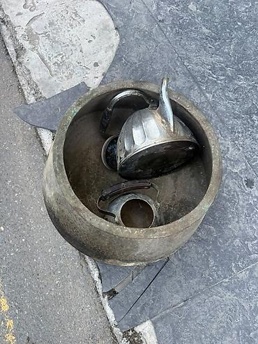 cay: Məhsul: Köhnə mis (bürünc tərkibli) məişət ləvazimatları və dekor — 2