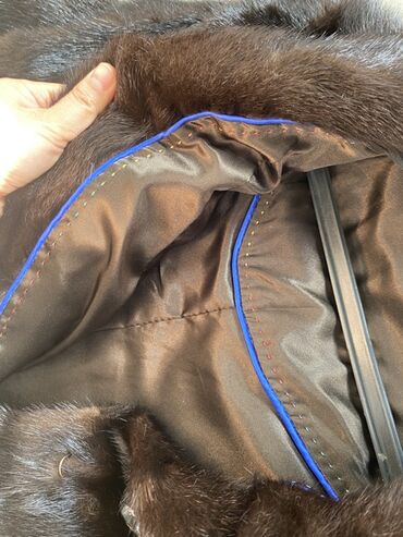 Шубы: Шуба из норки, классическая модель до колена. Характеристики: - — 13