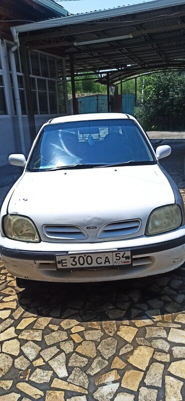 малолитражные автомобили: Nissan March: 2001 г., 1 л, Вариатор, Бензин, Хэтчбэк