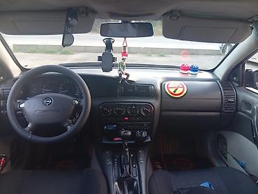 suru: Opel Omega: 2 l | 1997 il 200000 km Sedan — 10