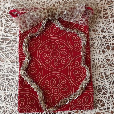 Zərgərlik dəstləri: Dəstə daxildir: Üzük, Gümüş — 7