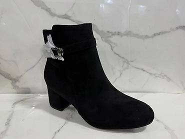 Gležnjače: Ženske zimske čizme – više modela - Topla crna čizma od brušene kože — 6