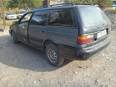 Унаа сатуу: Volkswagen Passat: 1989 г., 1.8 л, Кол менен иштөөчү, Бензин, Универсал — 4