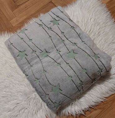 Posteljina: 🦄Dečije svetleće ćebe🦄 🦄Dimenzije-150*200 🦄Cena-2.100 dinara — 11