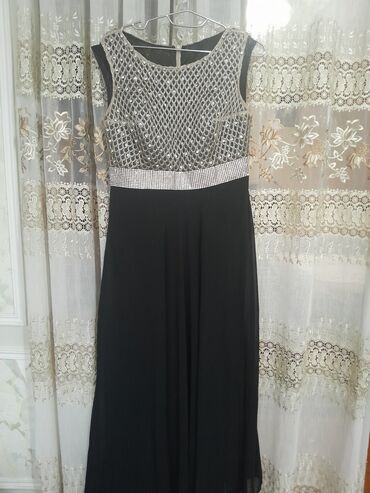 qara qadın krosovkaları: 🌟 Möhtəşəm Toy Libası – Sadəcə 60 AZN! 🌟 ✨ Cəmi 1 dəfə geyinilib –
