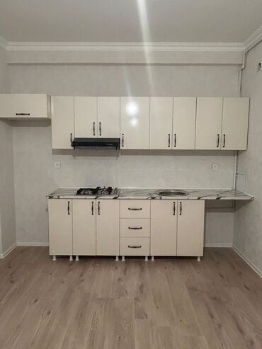 ikinci el metbex mebeli tap az: Mətbəx mebeli dəsti satılır - Üst və alt hissələrdən ibarət tam dəst