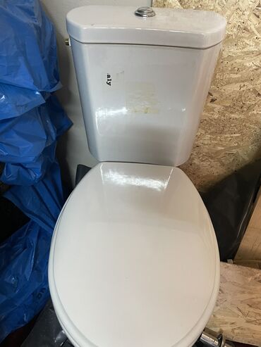 ikea cipelarnik beli: Wc šolja i kotlic, Erica ( Metalcop) polovno