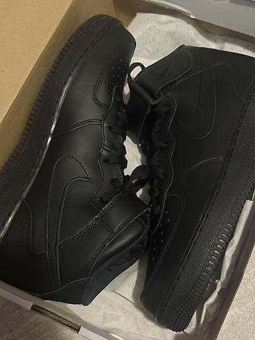 women: Nike Air Force 1 Mid ’07 Новые Размеры по ярлыку: - Men’s US 8.5 / UK — 1